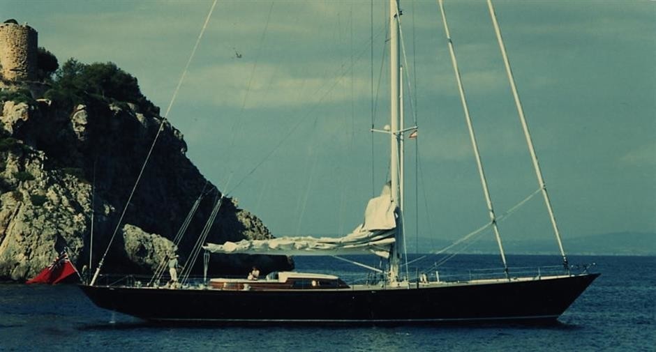 Yacht BOLERO, Farocean Marine (Pty) CHARTERWORLD Luxury Superyacht